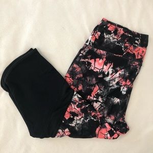 Marika 3/4 Length Athletic Leggings